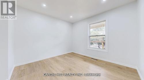 160 Picton Street E, Hamilton, ON - Indoor Photo Showing Other Room