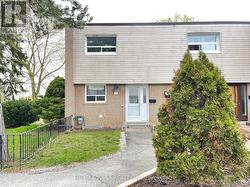 1 - 437 SILVERSTONE DRIVE  Toronto, ON M9V 3K7