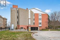 208 - 6 NIAGARA STREET  Grimsby, ON L3M 5A4