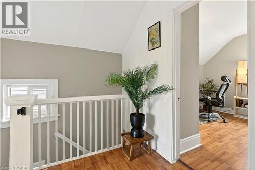74 Belmont Avenue, Hamilton, ON - Indoor Photo Showing Other Room