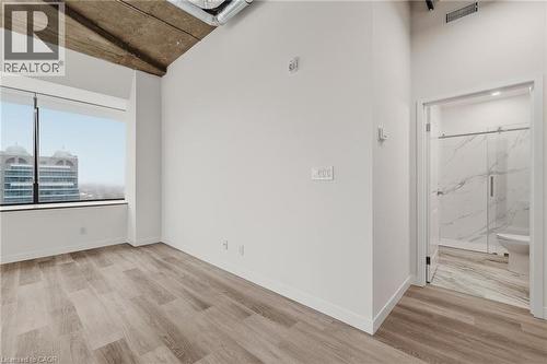 30 DUKE Street W Unit# 315 , Kitchener, Ontario N2H 3W5 2