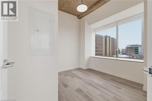 30 DUKE Street W Unit# 315 , Kitchener, Ontario N2H 3W5 3