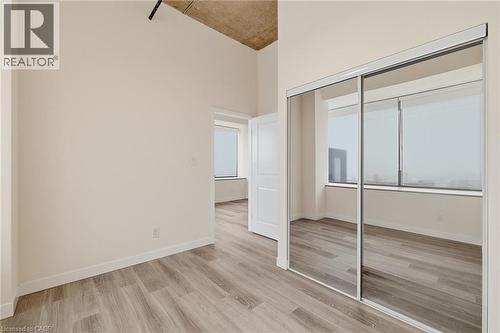 30 DUKE Street W Unit# 315 , Kitchener, Ontario N2H 3W5 5