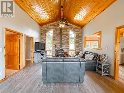 127 Burnetts Road, Mckellar, ON - Indoor