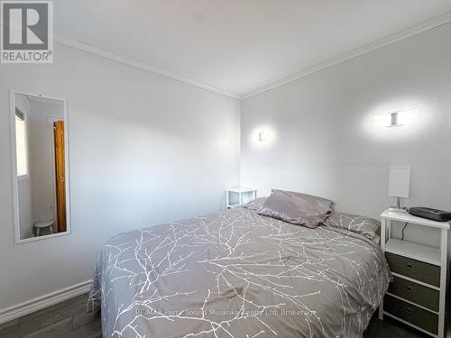 127 Burnetts Road, Mckellar, ON - Indoor Photo Showing Bedroom