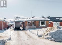 33 Oakwood Avenue  Capreol, ON P0M 1H0