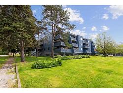 212 17661 58A AVENUE  Surrey, BC V3S 1N4