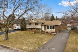 35 BISHOPS ROAD  St. Catharines (Vine/Linwell), ON L2M 1T8