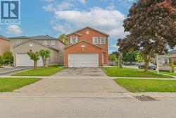 40 BLAIR CRESCENT  Barrie, ON L4M 5Y6