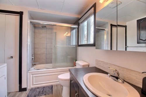 Salle de bains - 18 Rue Roger, Saint-Éphrem-De-Beauce, QC - Indoor Photo Showing Bathroom