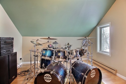 Chambre à coucher - 18 Rue Roger, Saint-Éphrem-De-Beauce, QC - Indoor Photo Showing Other Room