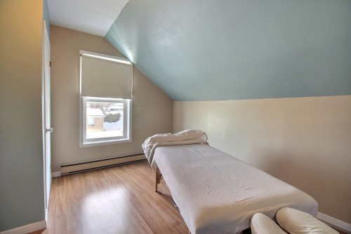 Chambre à coucher - 18 Rue Roger, Saint-Éphrem-De-Beauce, QC - Indoor Photo Showing Bedroom