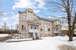 962  - 966 Rue du Petit-Bonheur  Blainville, QC J7C 0T5
