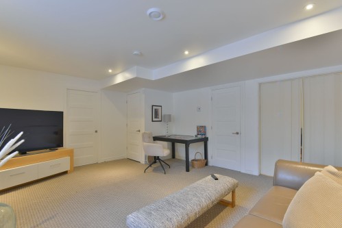 Salle familiale - 1164 Rue Du Clos-Du-Petit-Mont, Prévost, QC - Indoor
