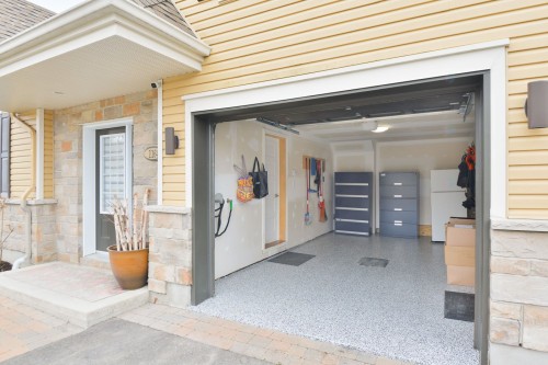 Garage - 1164 Rue Du Clos-Du-Petit-Mont, Prévost, QC - Outdoor With Exterior
