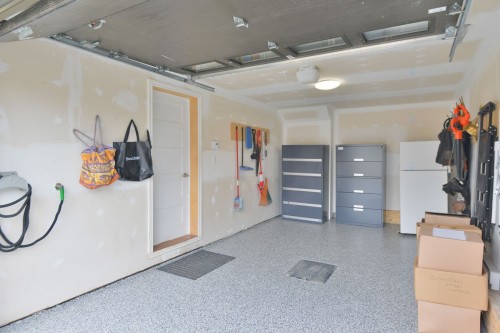 Garage - 1164 Rue Du Clos-Du-Petit-Mont, Prévost, QC - Indoor Photo Showing Garage