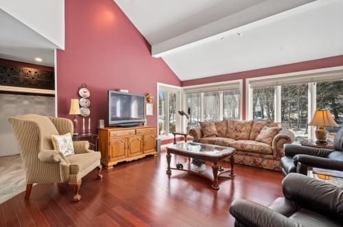 Salon - 4585 Rue Des Cavaliers, Sainte-Adèle, QC - Indoor Photo Showing Living Room