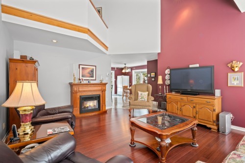 Salon - 4585 Rue Des Cavaliers, Sainte-Adèle, QC - Indoor Photo Showing Living Room With Fireplace