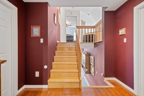 Escalier - 4585 Rue Des Cavaliers, Sainte-Adèle, QC - Indoor Photo Showing Other Room