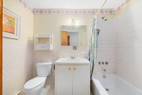 Salle de bains - 387 Rue Main, Shawville, QC 