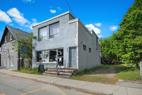 Façade - 387 Rue Main, Shawville, QC 