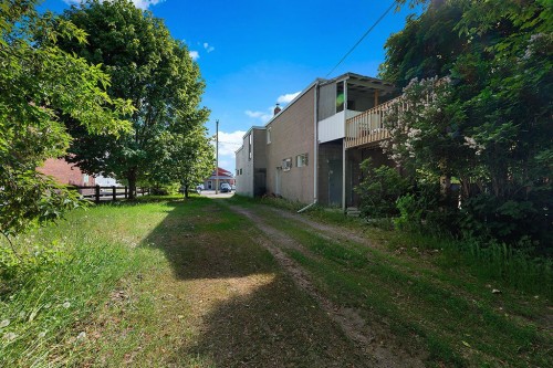 Stationnement - 387 Rue Main, Shawville, QC 