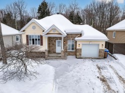 1008 Rue de Condé  Saint-Jérôme, QC J5L 0E5