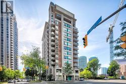 802 - 28 BYNG AVENUE  Toronto, ON M2N 7H4
