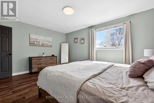 602 Clare Place, Burlington, ON - Indoor Photo Showing Bedroom