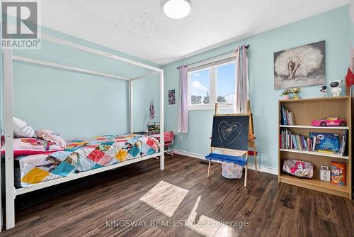 602 Clare Place, Burlington, ON - Indoor Photo Showing Bedroom