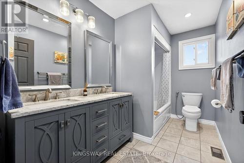 602 Clare Place, Burlington, ON - Indoor Photo Showing Bathroom