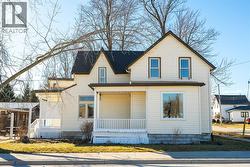 377 CENTRE STREET  Petrolia, ON N0N 1R0