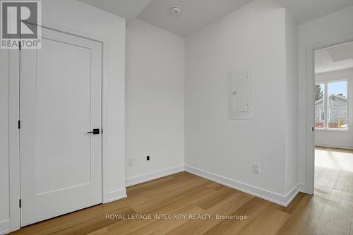 C - 35 Ella Street, Ottawa, ON - Indoor Photo Showing Other Room