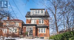 387 KENNEDY AVENUE Toronto, ON M6P 3C5