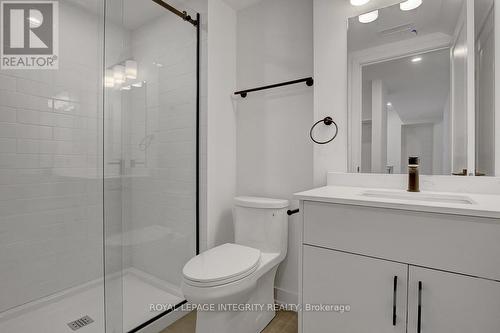 37 Ella Street, Ottawa, ON - Indoor Photo Showing Bathroom