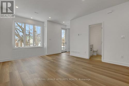 37 Ella Street, Ottawa, ON - Indoor Photo Showing Other Room