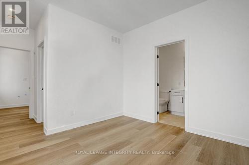 37 Ella Street, Ottawa, ON - Indoor Photo Showing Other Room