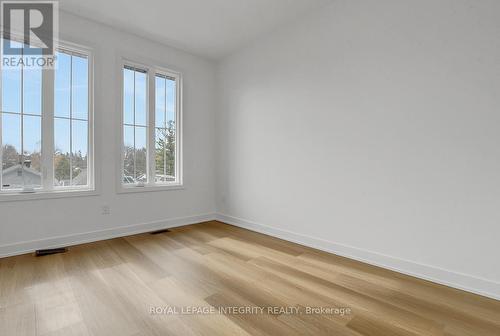 37 Ella Street, Ottawa, ON - Indoor Photo Showing Other Room