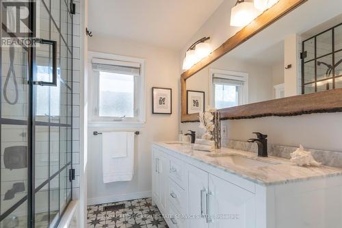 2132 Denise Road, Mississauga, ON - Indoor Photo Showing Bathroom