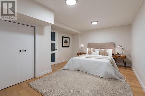 2132 Denise Road, Mississauga, ON - Indoor Photo Showing Bedroom