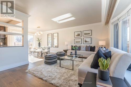 2132 Denise Road, Mississauga, ON - Indoor Photo Showing Living Room