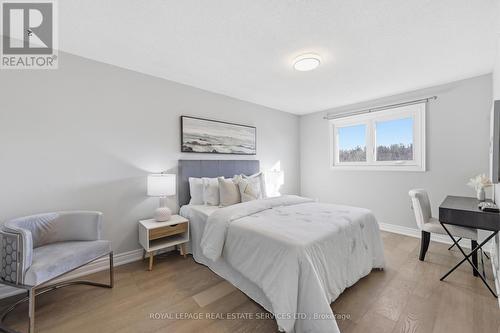 4134 Murray Hill Crescent, Mississauga, ON - Indoor Photo Showing Bedroom