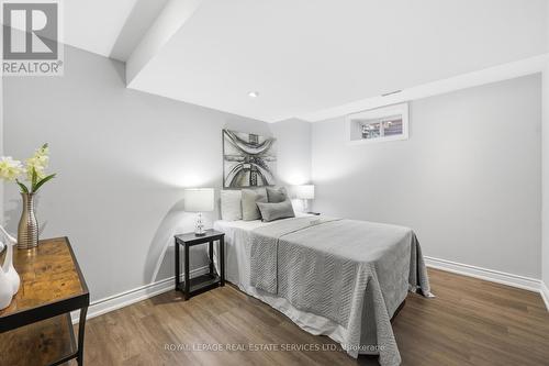 4134 Murray Hill Crescent, Mississauga, ON - Indoor Photo Showing Bedroom