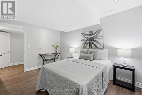 4134 Murray Hill Crescent, Mississauga, ON - Indoor Photo Showing Bedroom
