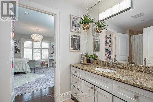 234 Brookfield Avenue, Burlington, ON - Indoor Photo Showing Bathroom