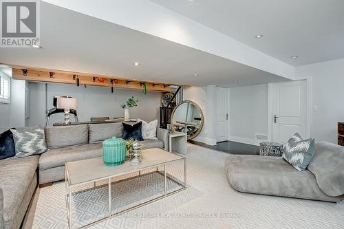 234 Brookfield Avenue, Burlington, ON - Indoor Photo Showing Living Room