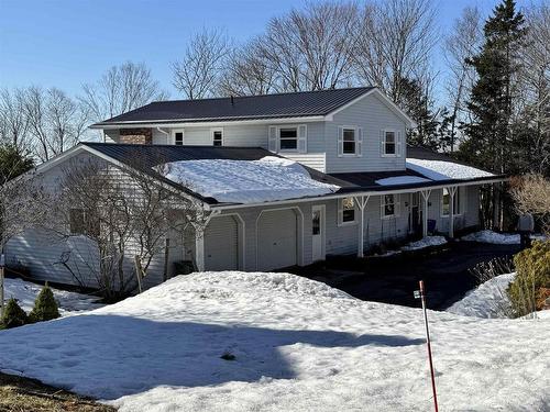 40 Fundy Drive  Truro, NS B2N 5Z3