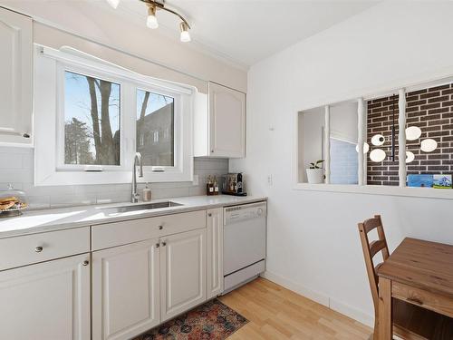 12 Hanover Court, Halifax, NS 