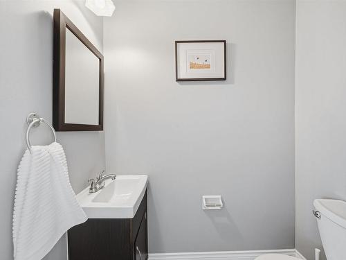 12 Hanover Court, Halifax, NS 