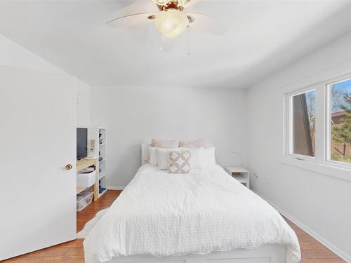 12 Hanover Court, Halifax, NS 